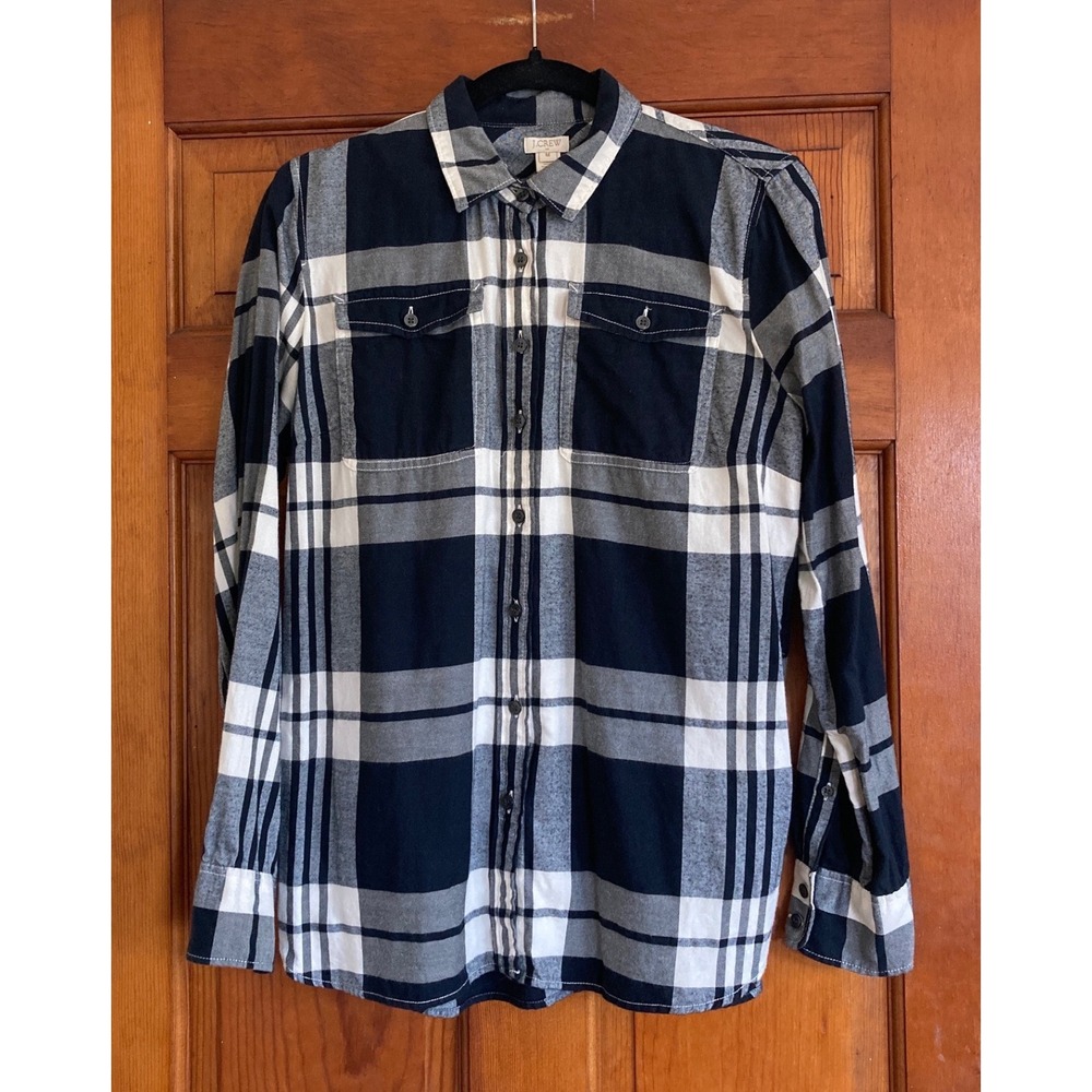JCrew Womens M Cotton Flannel Navy White Plaid Button Up Shirt Layering Academia